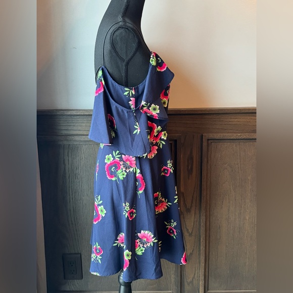 Symphony navy and pink floral cold shoulder see open back dress size medium NWT - Picture 9 of 10